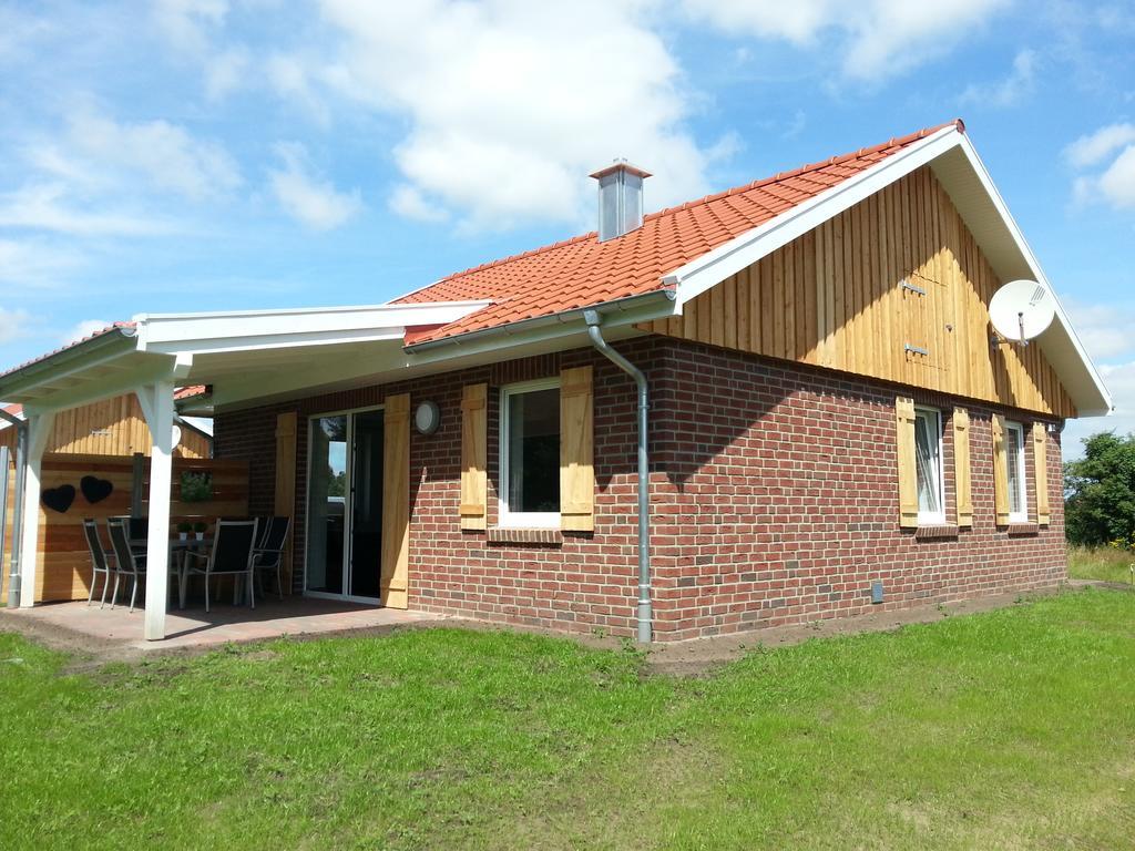 Ferienhaus Eichhoernchen Oberlangen Exterior foto
